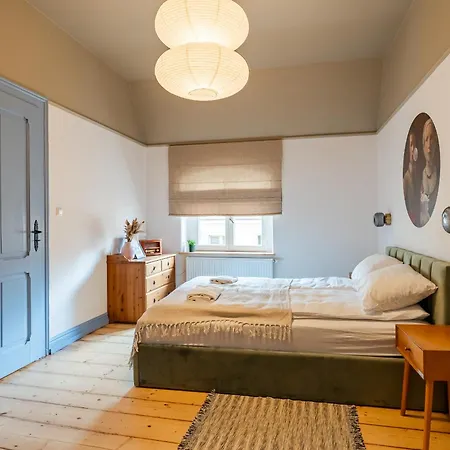 Apartment Kolorowe Sufity Przy Rynku - Great For Work - By Spaceapart