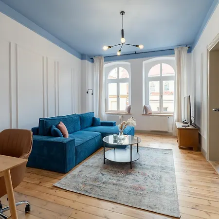 Kolorowe Sufity Przy Rynku - Great For Work - By Spaceapart * Jelenia Gora